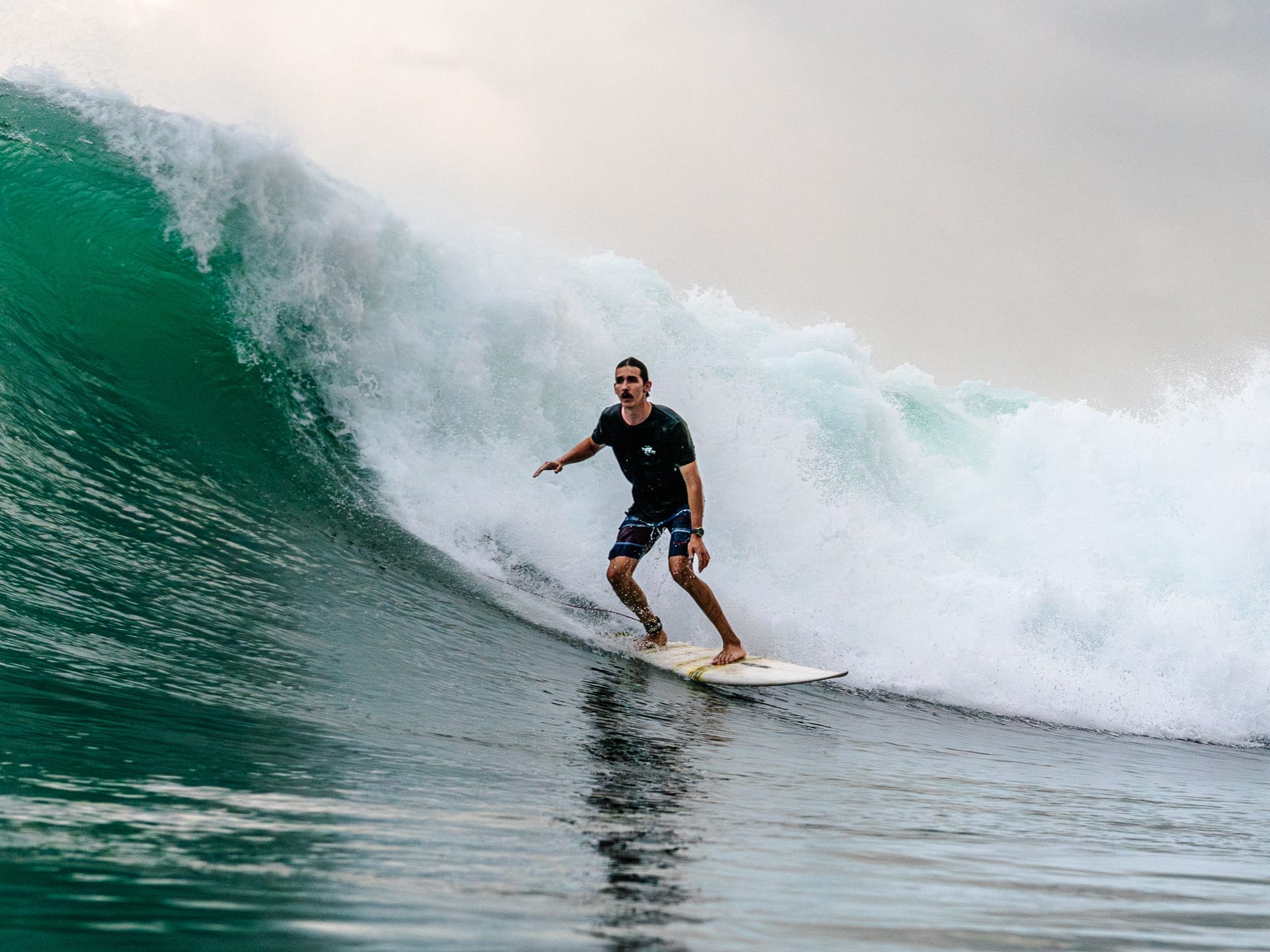 A sequence from Riley’s wave at Lazy Rights